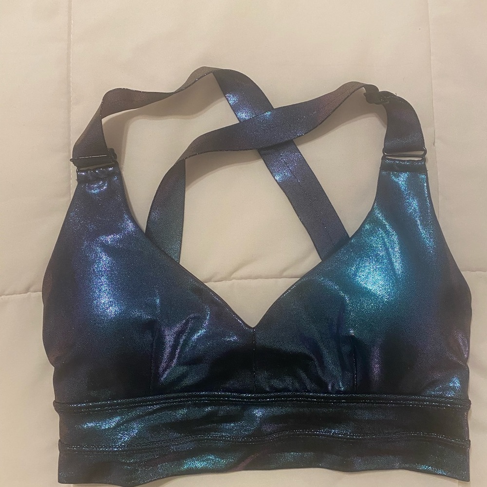 ✨ Holographic BuffBunny Sports Bra – Size Small ✨